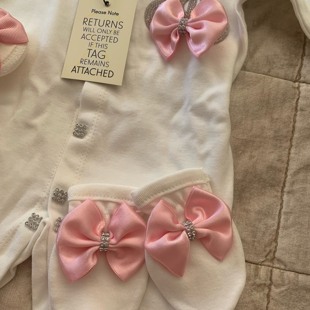 NEW Luxury Baby Clothing - Picture 2 of 5